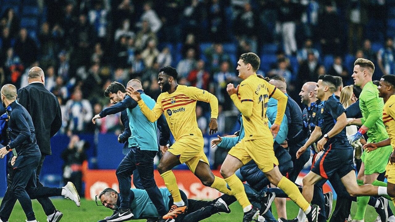 精彩比赛中引发球迷热烈讨论 精彩比赛中引发球迷热烈讨论