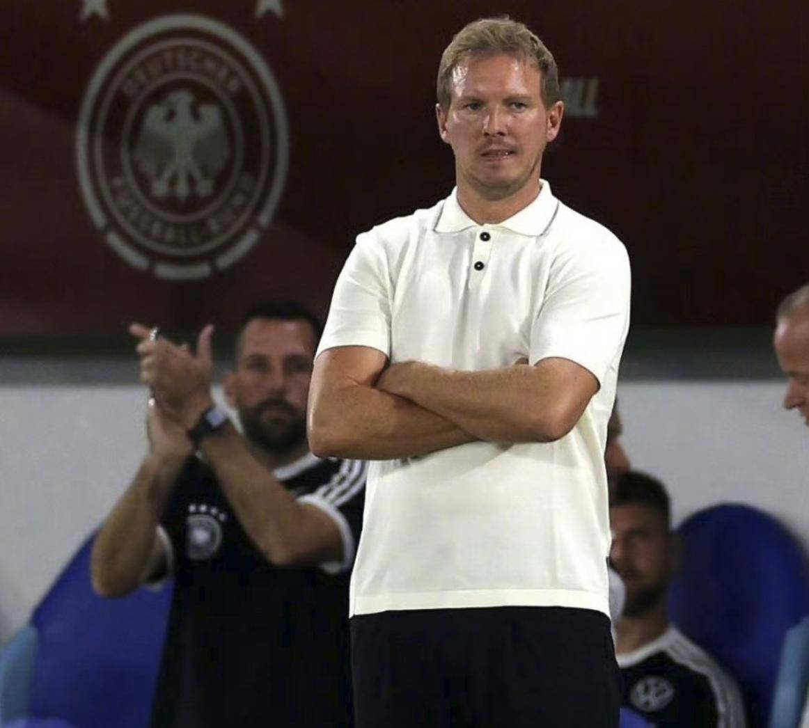 德国队备战罗马尼亚和冰岛,必须全力以赴 德国队备战罗马尼亚和冰岛,必须全力以赴