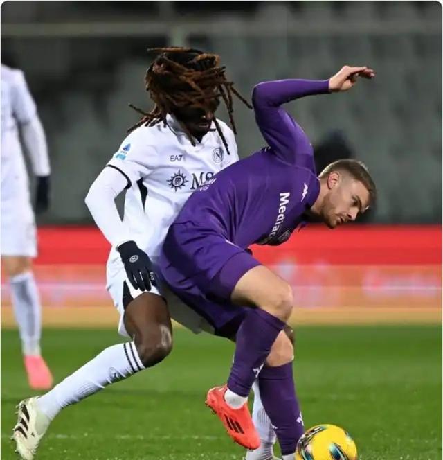 那不勒斯球员伤愈归队,士气大振的简单介绍 那不勒斯球员伤愈归队,士气大振的简单介绍