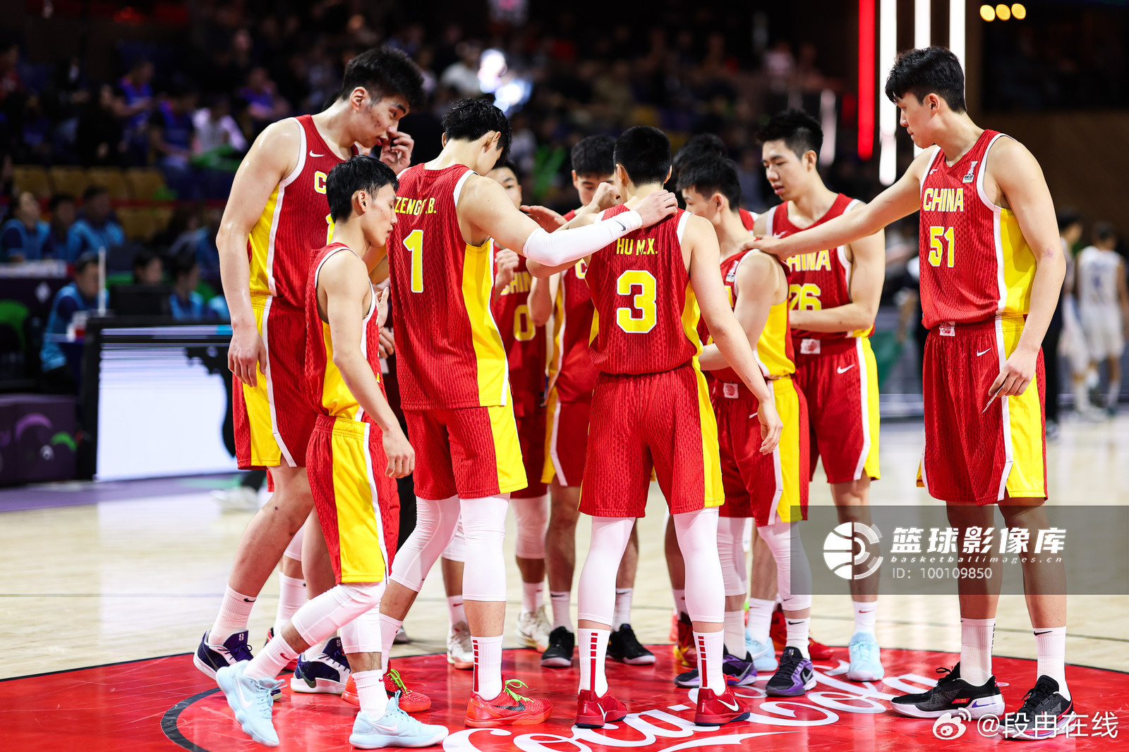 米兰体育网页版入口-热门比赛来袭，球员们展现决心和实力