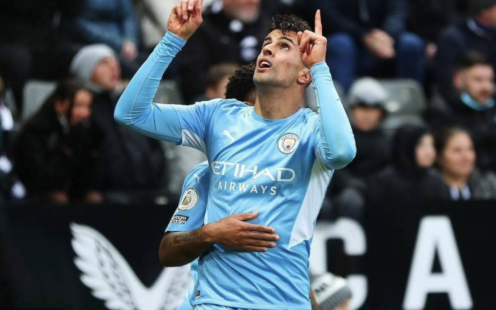 米兰体育登录入口-包含曼城客场大胜对手，领先优势扩大领跑积分榜的词条