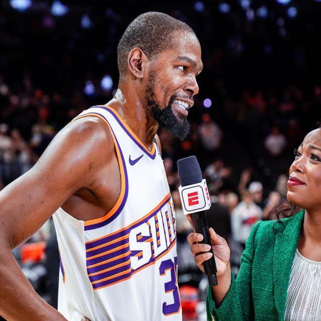 米兰体育网页版登录入口-关于篮球明星精彩表现：独霸全场破纪录助球队胜利的信息