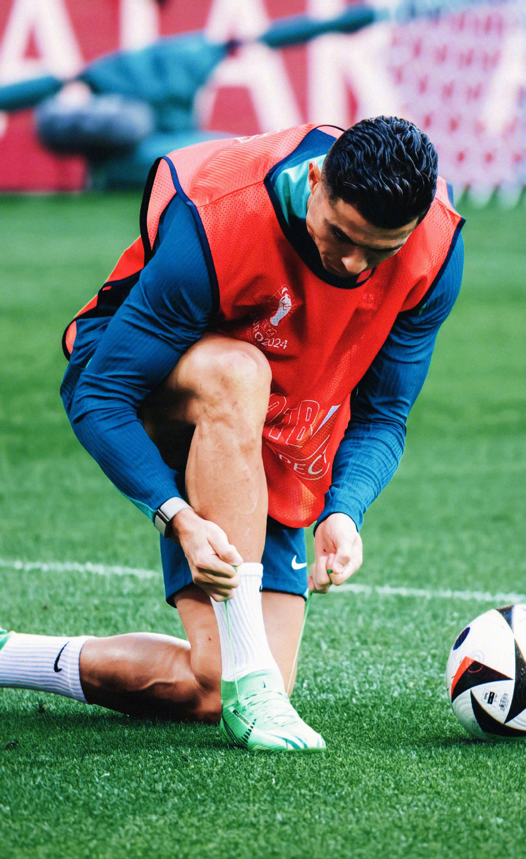 关于欧洲杯赛劲爆登场，球迷们热切期待的信息